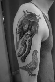 Brazo línea negra paloma y patrón de tatuaje de mano de insecto grande