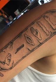 Stor arm retro stil svartvit tagg antik egyptisk symbol tatuering mönster