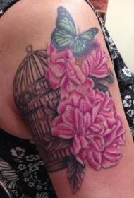 Braccio fiore rosa peonia con motivo tatuaggio farfalla e gabbia per uccelli