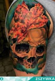 Braț mare model de tatuaj frunze de arțar de culoare craniu foarte delicat
