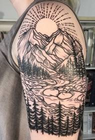 Fiume nero di montagna del grande braccio con il modello del tatuaggio della foresta e del sole