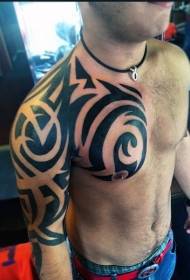 Puoli musta yksinkertainen heimojen koristeellinen tatuointikuvio