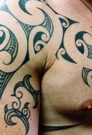Halv svart tribal tatuering mönster
