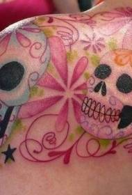 खांद्यांचा रंग मेक्सिकन पारंपारिक प्लेकसह फुले तारे टॅटू नमुना