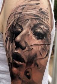 Modello di tatuaggio ritratto femminile realistico braccio nero stile realistico