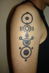Patrún mór dubh tattoo cruinn
