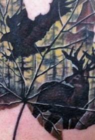 Magica foglia d'acero con motivo tatuaggio aquila di cervo foresta