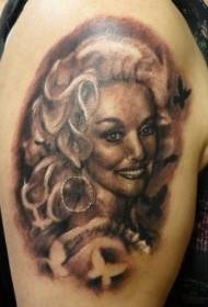 Farfalla in stile grigio nero grande braccio con motivo tatuaggio ritratto di donna