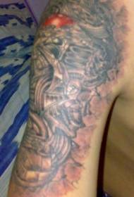 Плечо биомеханический рисунок татуировки