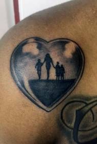 Na ramenu jednostavan crni oblik srca sa uzorkom tetovaže porodičnog karaktera