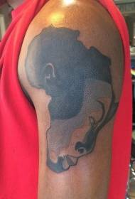 Āfrikas kontinenta lielā roka apvienojumā ar cilšu sejām melni pelēkā tetovējuma rakstā