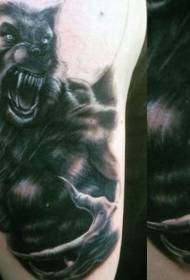 Realistisk djevelfarget ulv tatoveringsmønster