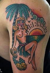 Pejzažna tetovaža na plaži na ramenima