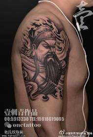 Tattoo Guan Gong ar an ghualainn