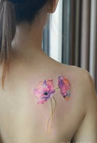 Patrón de tatuaxe de flores na acuarela de ombreiro