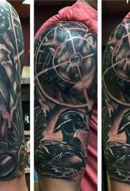 Kulungu mpya ya shule katika anuwai ya sniper na muundo wa tattoo ya bata
