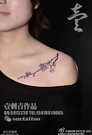 Рамената трње шема на тетоважа на тетоважи