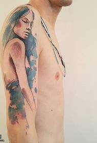 Modello di tatuaggio donna spalla inchiostro