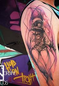 Modello di tatuaggio spaziatore dell'acquerello spalla