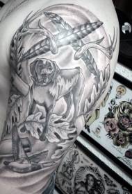 Vari disegni di tatuaggi di animali e corna insoliti colorati