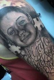 Mok zwart as schattige jongen portret tattoo patroon