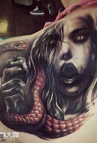 Patrón de tatuaje de hombre serpiente