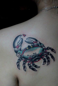 Simpatico tatuaggio a spalla di granchio