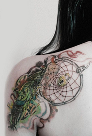 Prekrasan uzorak tetovaža hvatača snova