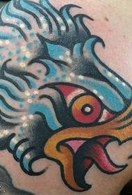 Modello di tatuaggio pappagallo pungiglione spalla