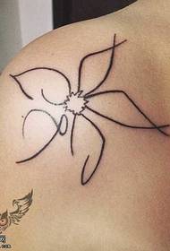 Iphethini le-tattoo line line tattoo