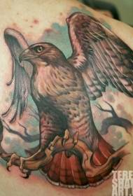 Unha impresionante tatuaxe de aguia de cor na parte traseira
