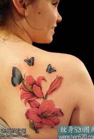 Skulder vakkert blomster tatoveringsmønster