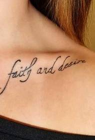 La spalla è un modello di tatuaggio inglese molto individuale