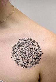 Плече ванільний татуювання візерунок