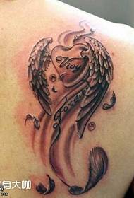 Рамо loveубов крилја тетоважа шема