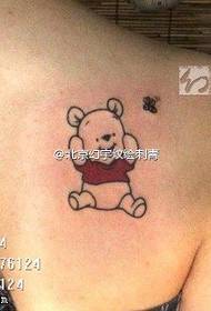 威尼斯熊紋身圖案的肩膀