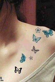 Motivo tatuaggio spalla piena farfalla