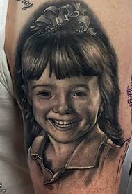 Ramena slatka dječja tetovaža uzorak