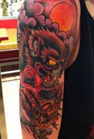 Al Schoulfaarf Demon mat Libelle a rose Tattoo Muster