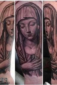 Carità della spalla del modello del tatuaggio della Madonna