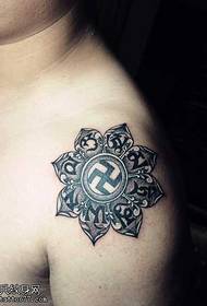 Motivo tatuaggio spalla vaniglia