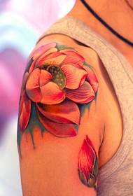 Tattoodị uwe nkwụba otutu lotus maka ụmụ agbọghọ