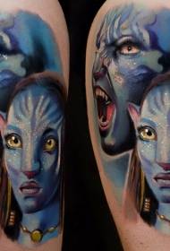 Patrón realista de tatuaje de retrato de avatar de brazo grande