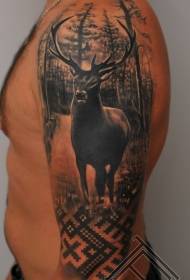 Braccio stile realistico tatuaggio cervo della foresta