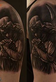 Modello di tatuaggio spalla di Gesù