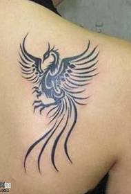 Modello di tatuaggio fenice spalla