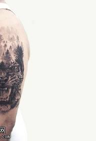 Pečių tigro miško tatuiruotės modelis