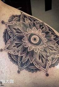 Schouder van Gogh oog tattoo patroon