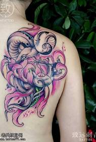 Schulter Peony Schlaang Tattoo Muster