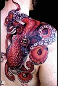 Modello di tatuaggio di calamari spalla